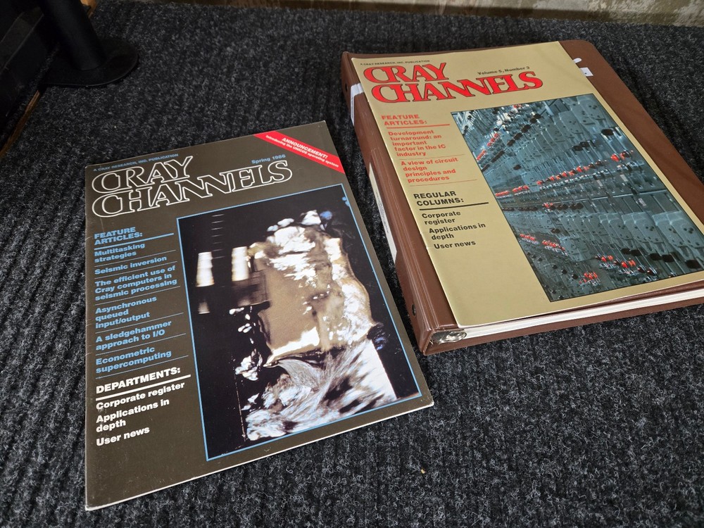CRAY Research UNICOS Training Workbook Binder - Cray Channels Magazines x 2