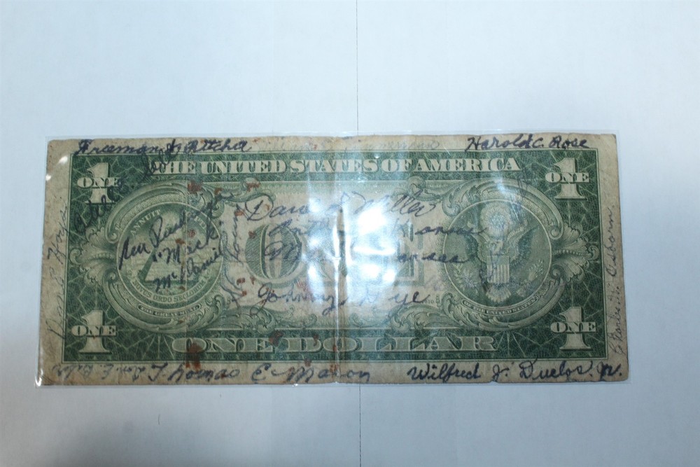 Vintage 1935D $1 US Silver Certificate