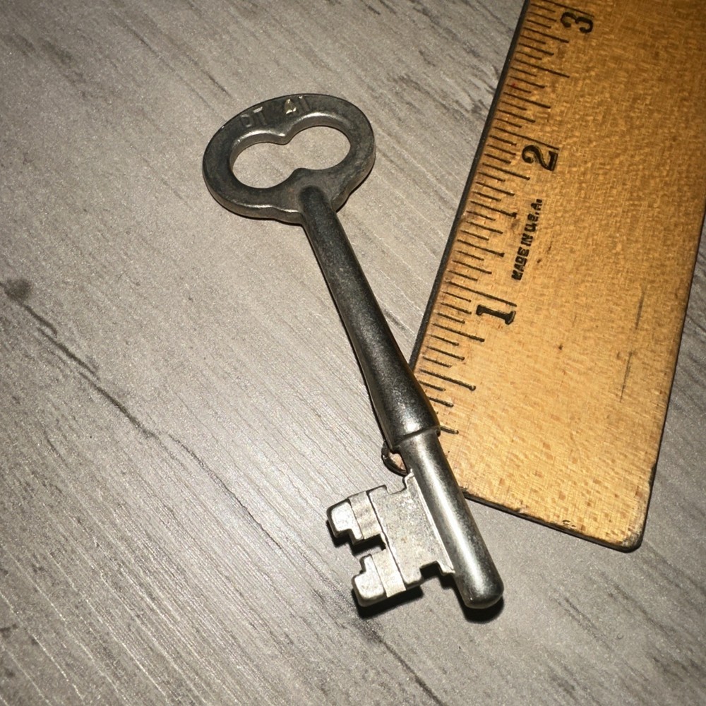 Antique Corbin Skeleton Key Solid Barrel #DT41 Original