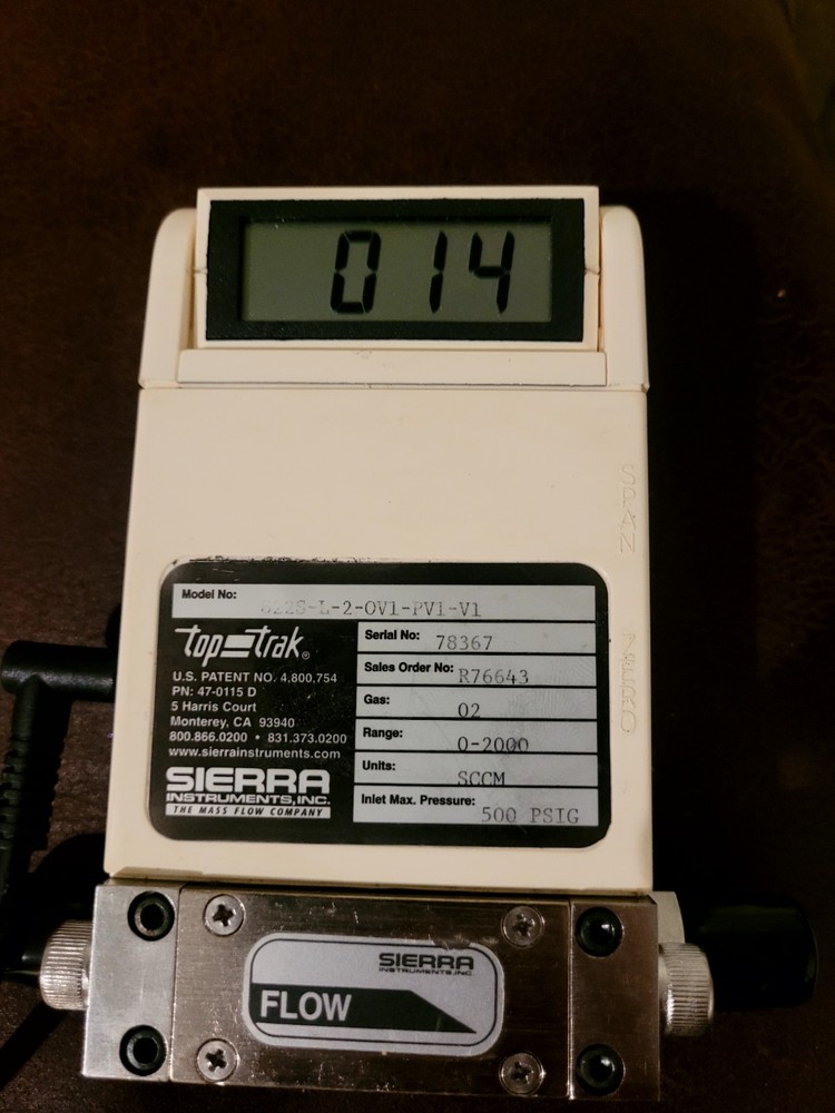 Sierra Instruments 822S TopTrak Mass Flow Meter 0-2000 SCCM O2 Oxygen