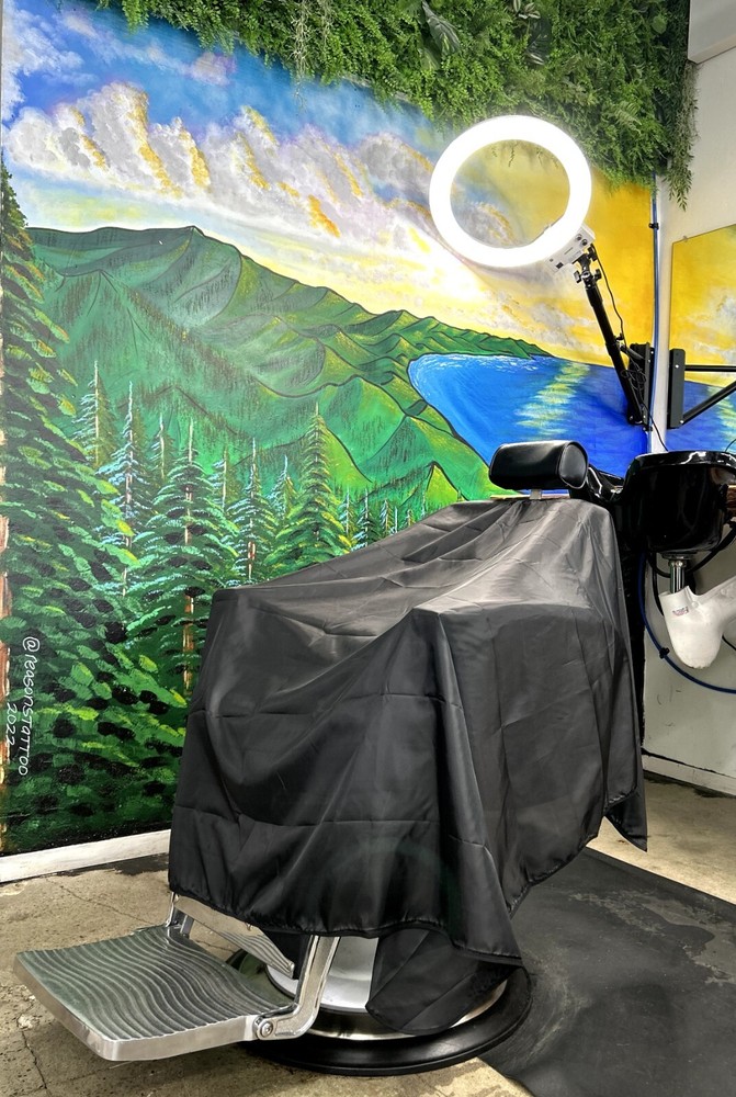 Black Barber/Salon Cape Pro