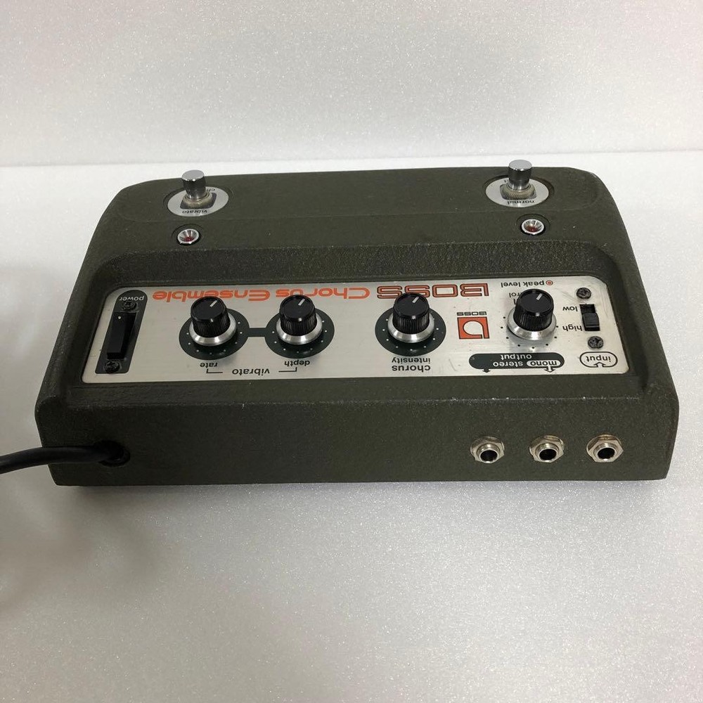 BOSS CE-1 Chorus Ensemble Effect Pedal