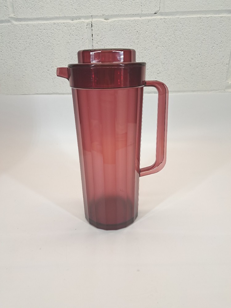 Tupperware 2 qt Pitcher Ruby Red Acrylic Proludio 2003b-2 & 2004A-2