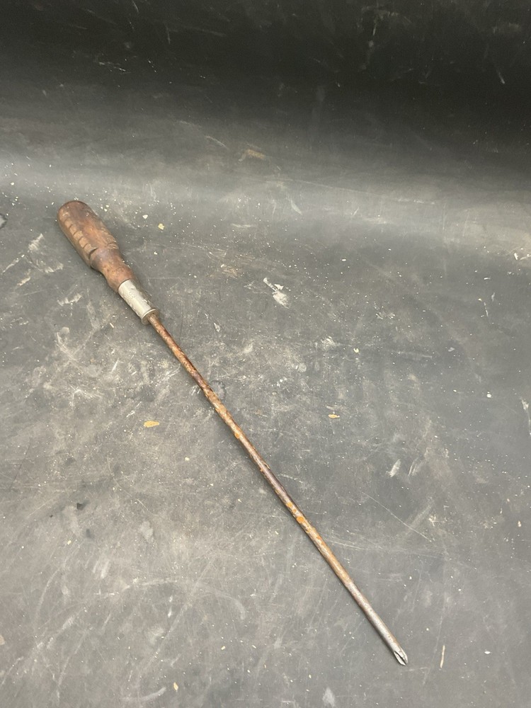 Vintage Mac Tools Phillips  Head Screwdriver Wood Handle