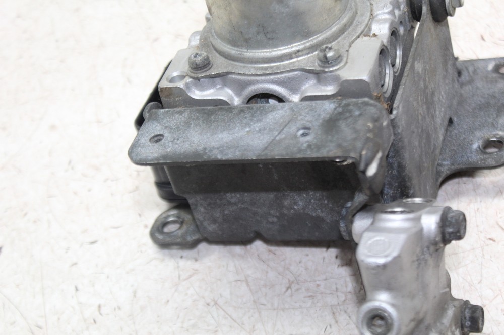 2011 VICTORY VISION TOUR ABS PUMP UNIT MODULE