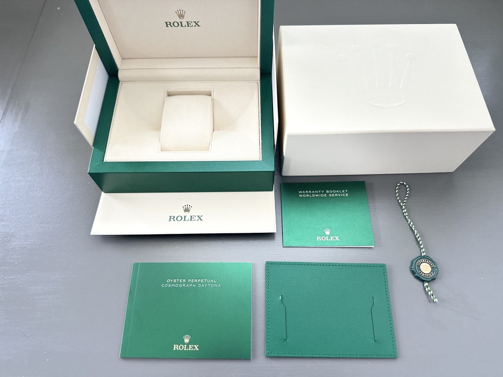 authentic rolex complete box set for Daytona