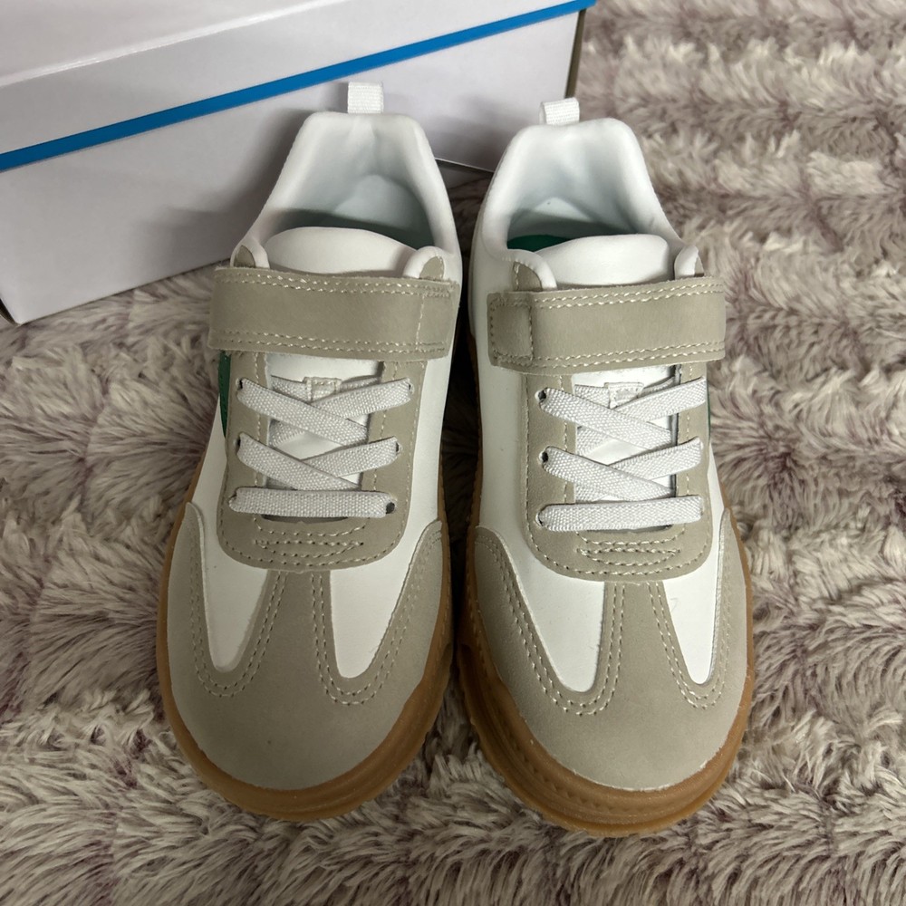New Carter’s Boy Sneakers Size 11