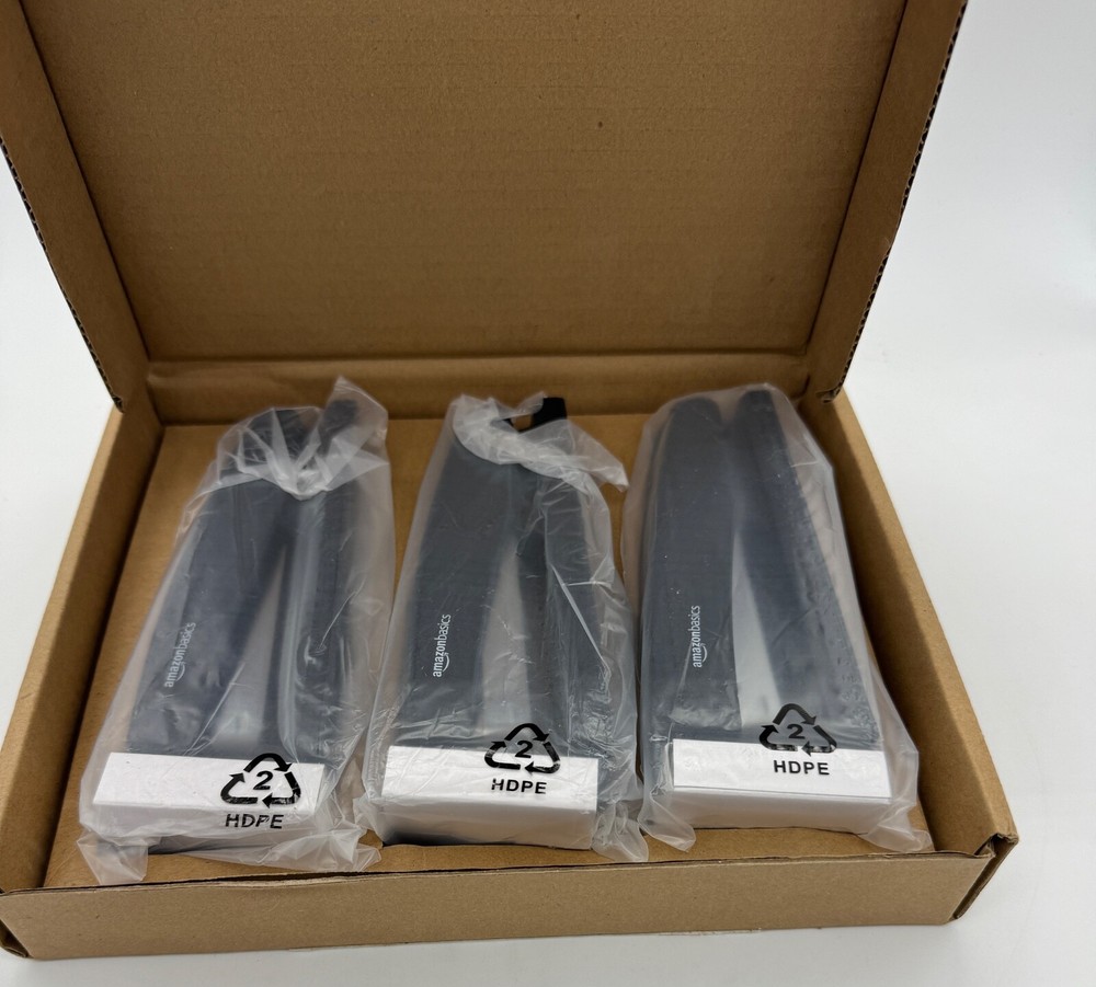 Amazon Basics 3 Standard Black Staplers with 1000 Staples
