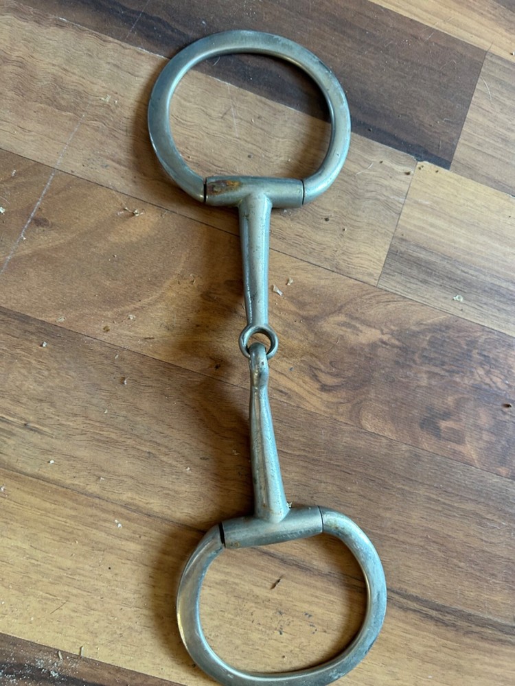 New eggbutt snaffle bit copper roller