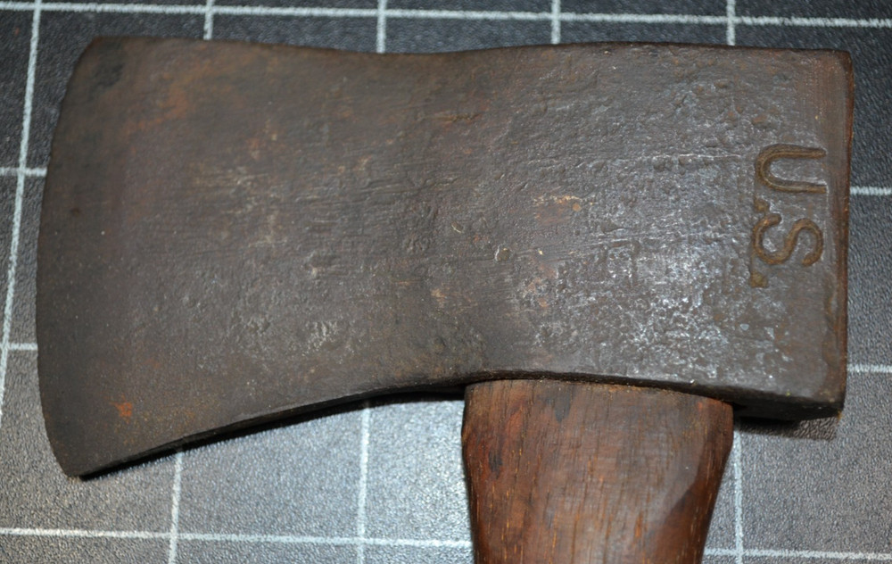 U. S. ARMY - WWII - CAMP HATCHET - ALL ORIGINAL