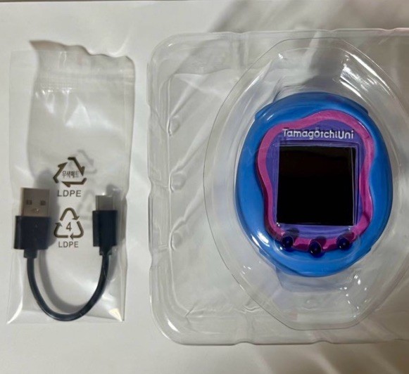 Tamagotchi Uni Blue Edition Japanese Multi Language Version