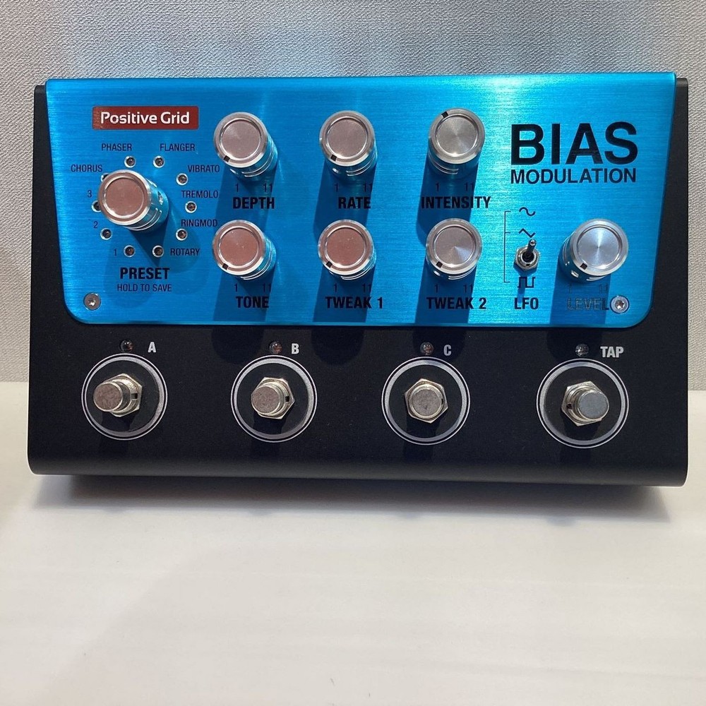 Positive Grid Bias Modulation
