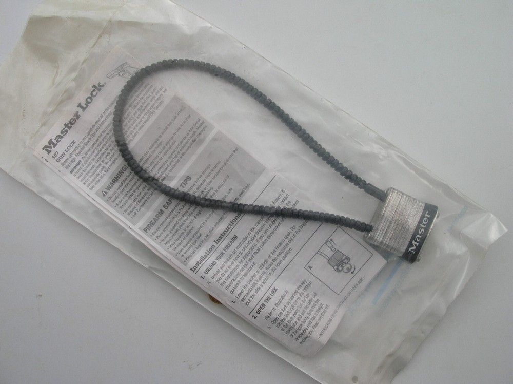 New Master Gun Cablelock with 2 Keys and Original Packaging #107