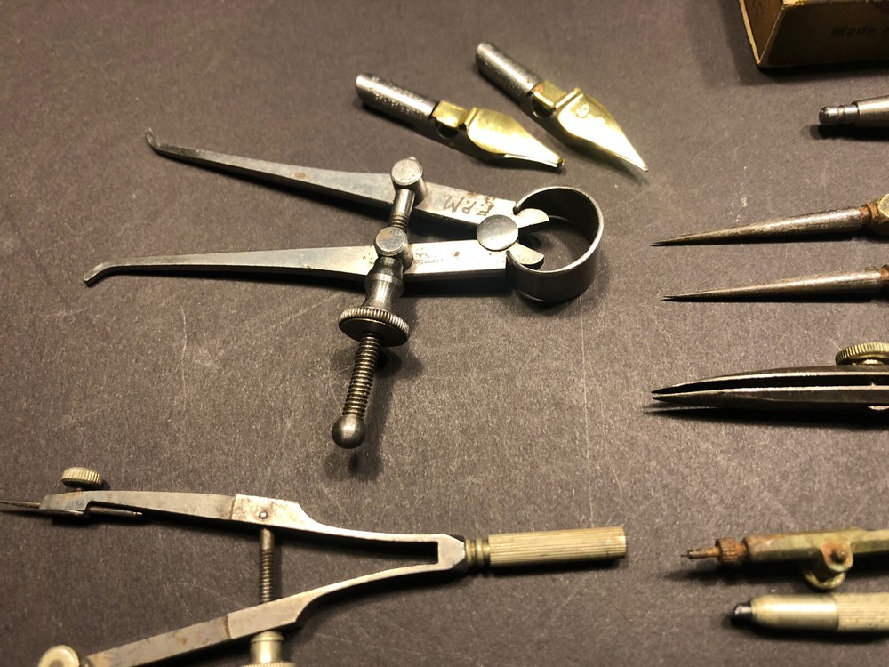 Lot of vintage drafting tools