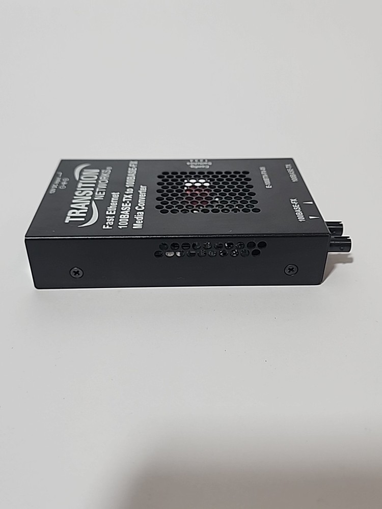 Transition E-100BTX-FX-05 Fast Ethernet Media Converter