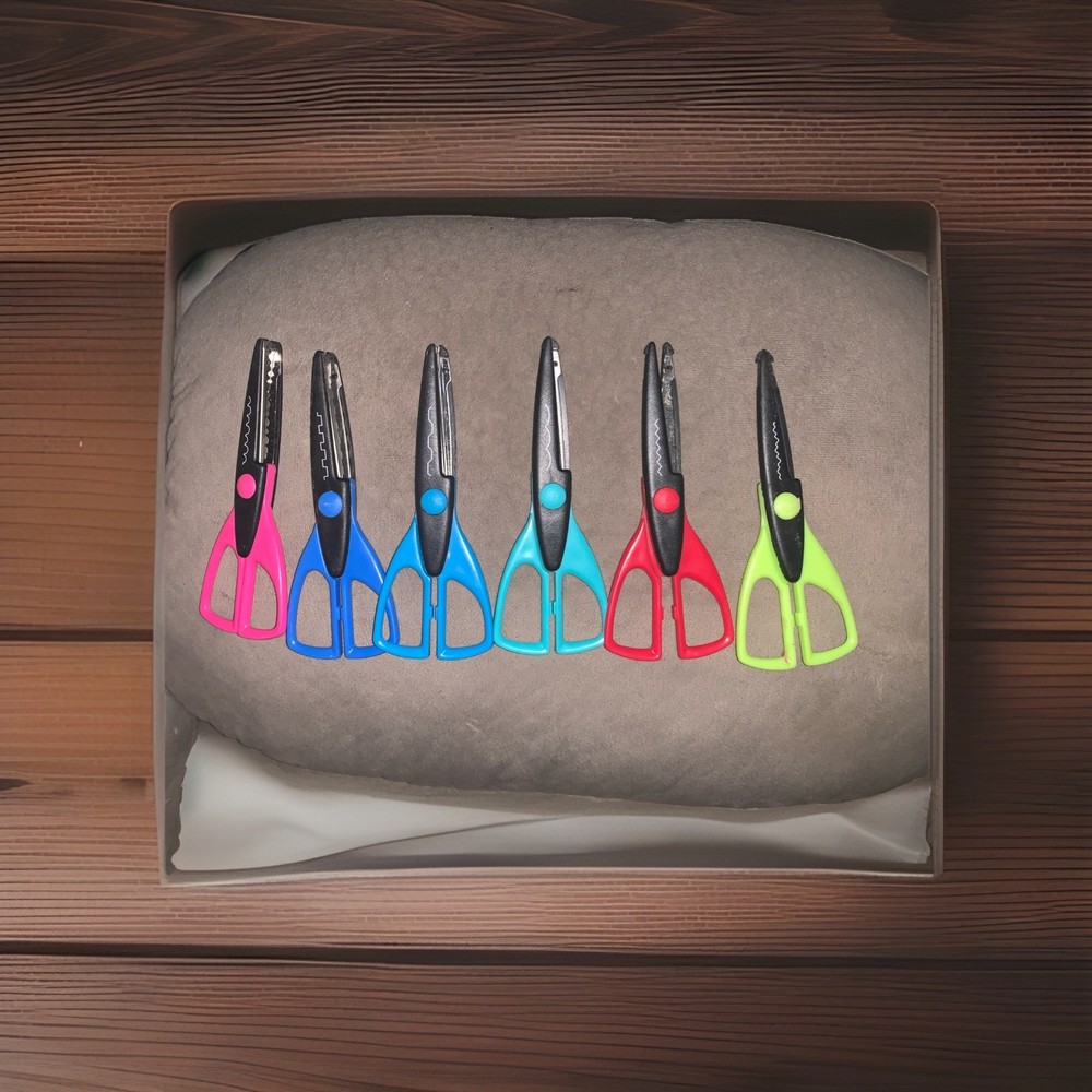 Craft Scissors with Decorative Edge