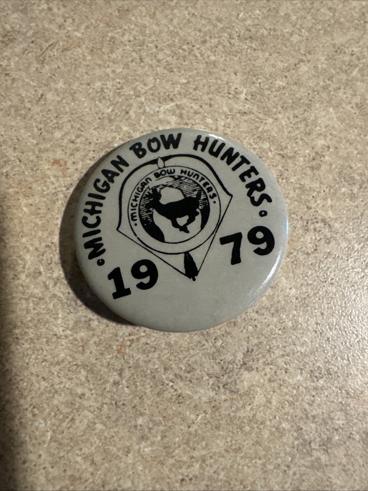 Vintage Michigan Bowhunter Pins