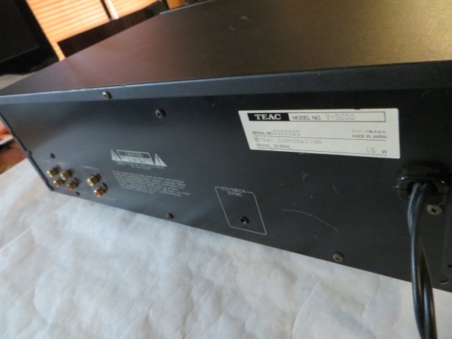 TEAC V-5000 Stereo Cassette Deck Plus Remote