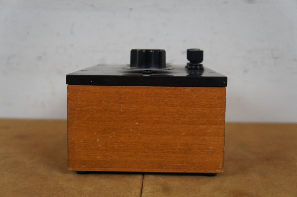Industrial Instruments ABS OHMS Variable Resistor Box Model 1D