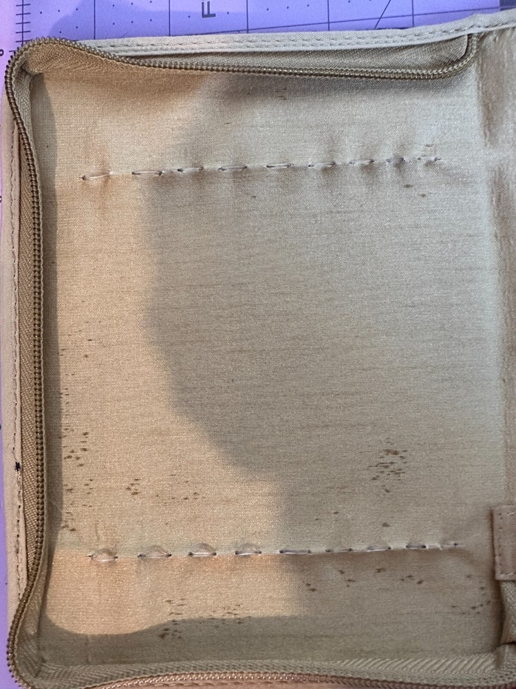 Knitter's Pride Zing Crochet Hook Case - Red (Case Only!)