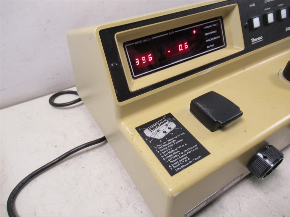 Thermo Spectronic 20D+ Spectrophotometer 333183 Digital Panel Meter