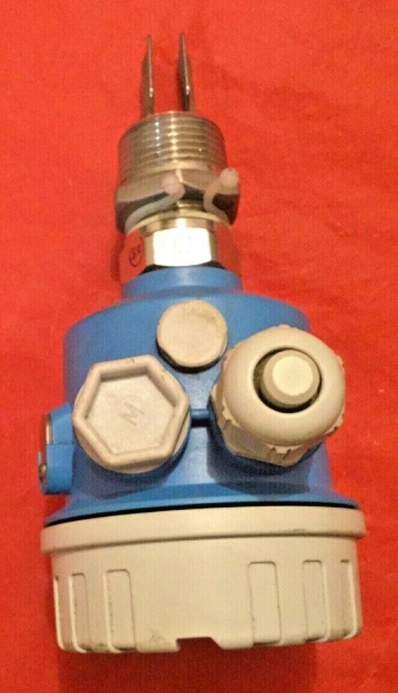 ENDRESS & HAUSER FTL50-AGQ2AA4G4A VIBRONIC Level Detection Switch