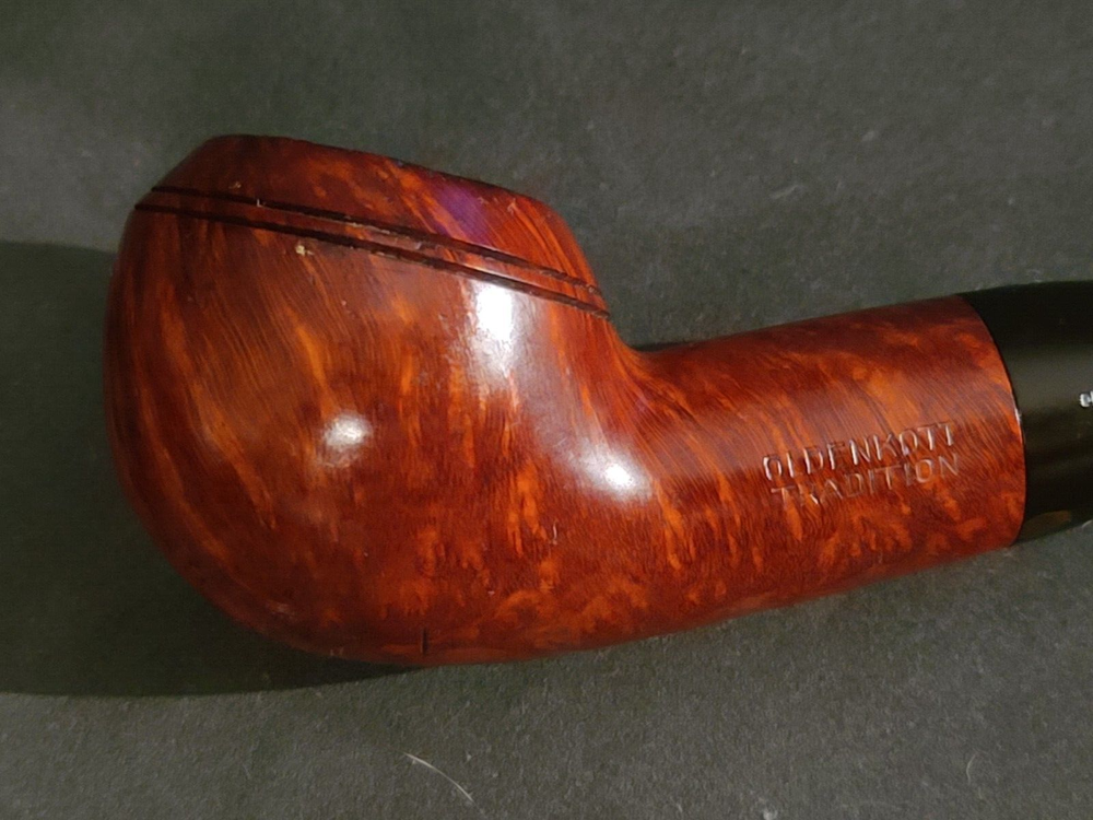 Vintage Oldenkott Tradition Pipe