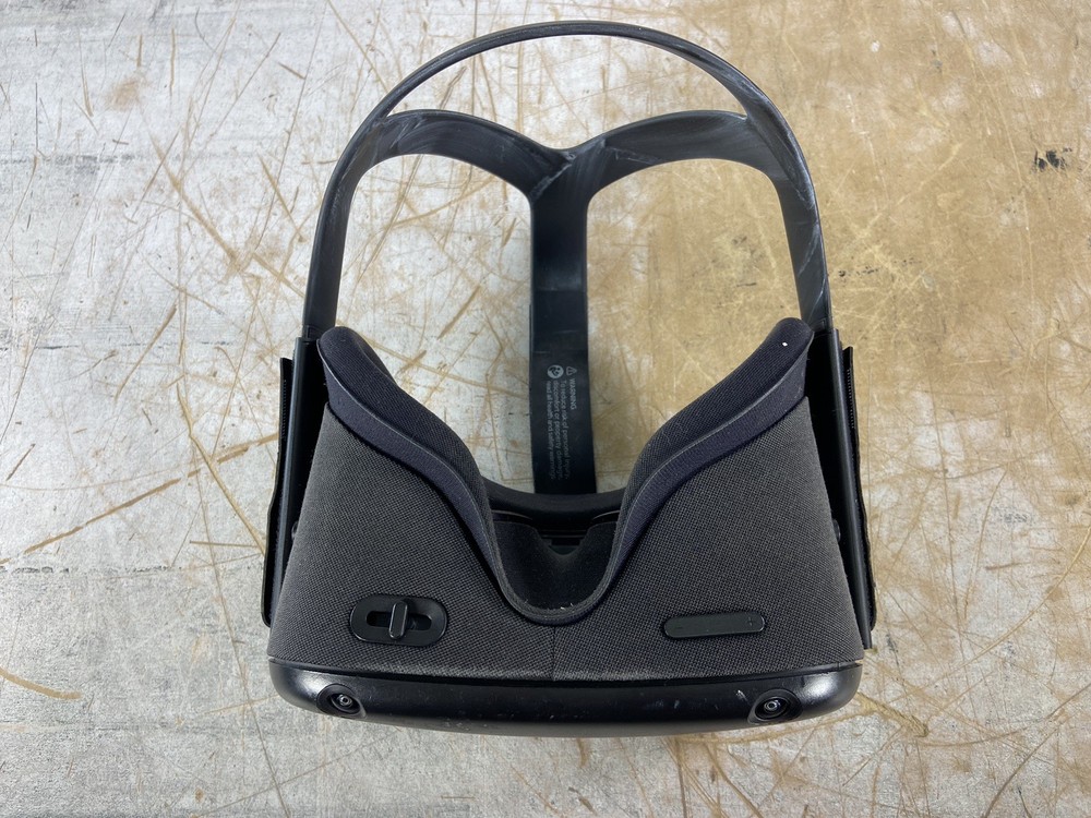 OCULUS QUEST 1 128GB VIRTUAL REALITY HEADSET - (NO CONTROLLERS)