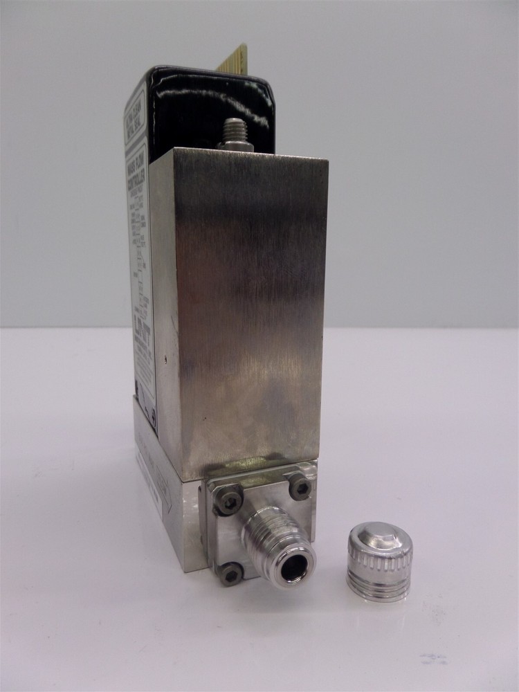 Unit Instruments Inc. UFC-1260A Mass Flow Controller - SiH2C12