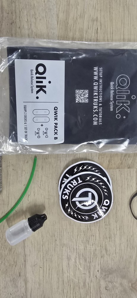 Qwik Pack B Hardware Kit For Skateboards - Quick Release System