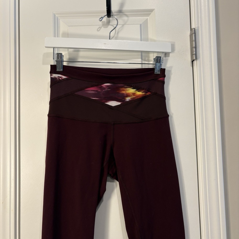 Lululemon Reversible Wunder Under Leggings Size 6