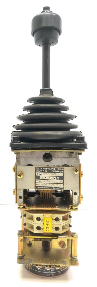 W. Gessmann D-7105 V 64.1D-02Z Joystick/Controller