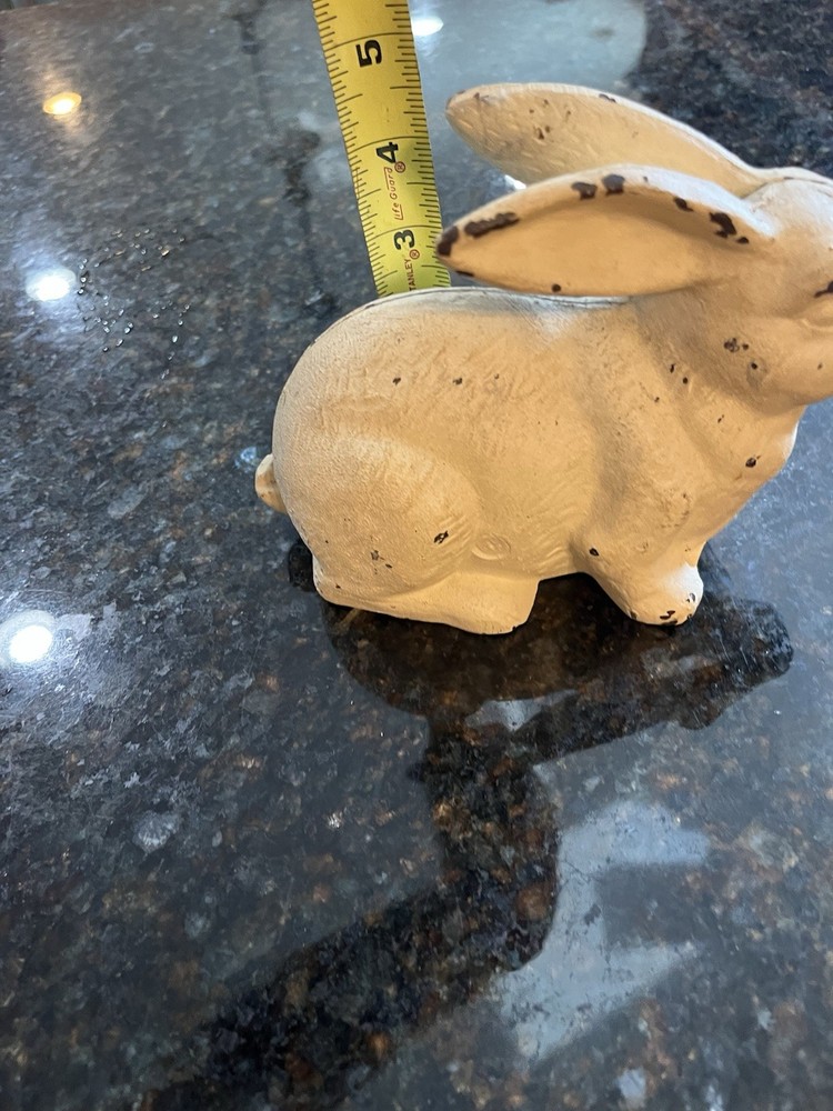 Vintage Rabbit Cast Iron 3.8 Lbs