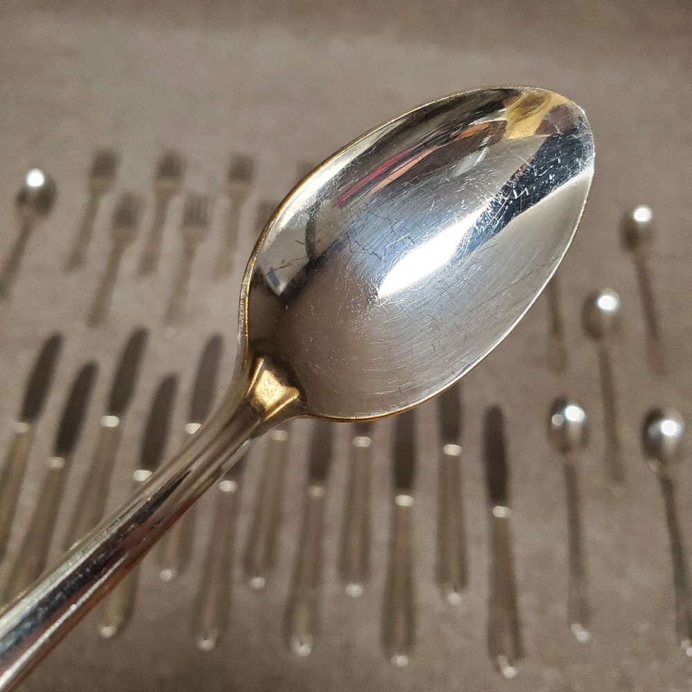 Cunningham Silver Plate Laurel 1934 Silverplate 65 pcs Flatware Silverware