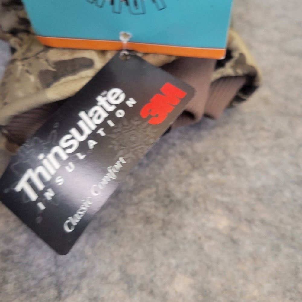 Advantage Camo Gloves Sasquatch Thinsulate Size Medium-M