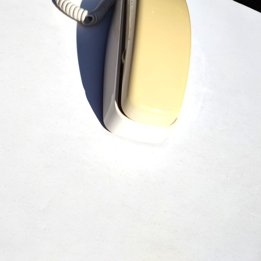 ATT Trimline Phone Model 210--white-Vintage 1990's