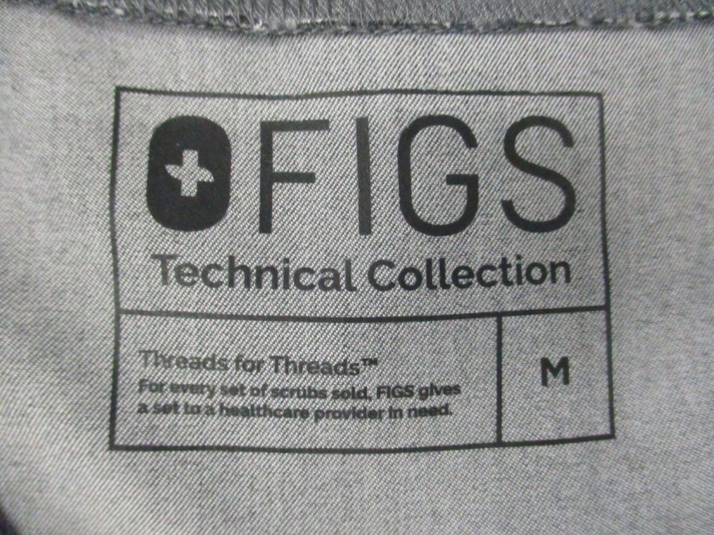 Figs Technical Collection Set Medium Gray Cargo Top Bottoms 2 Piece