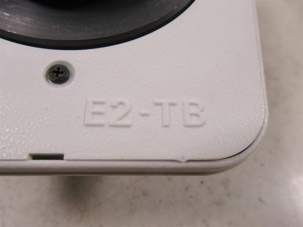 Nikon E2-TB Microscope Binocular Head with 2 Eyepieces for Eclipse E200