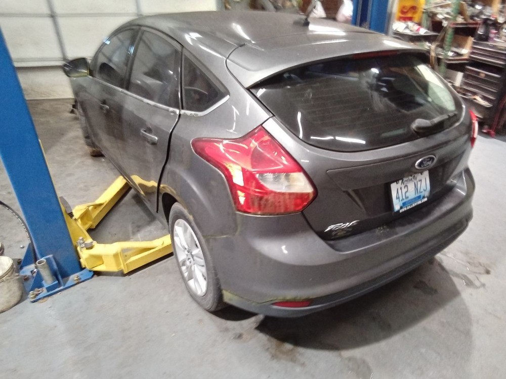 Info-GPS-TV Screen Front Display 4.2" Screen With Sync Fits 12 FOCUS 1328307