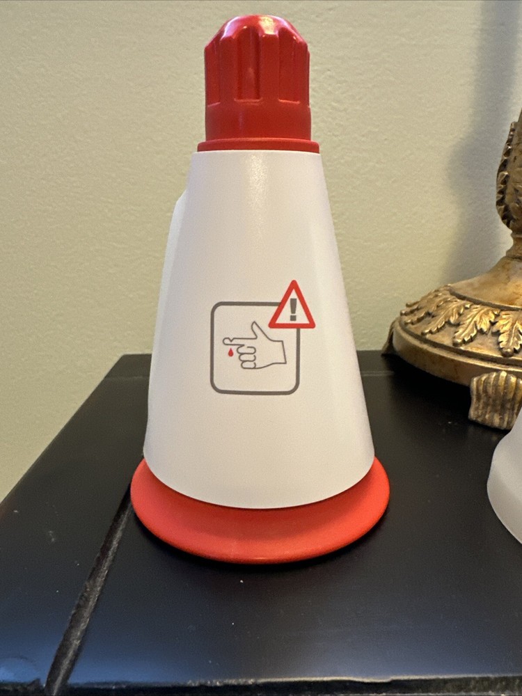 Tupperware Fusion Master Ice Shaver Cone Red Replacement Part - Never Used