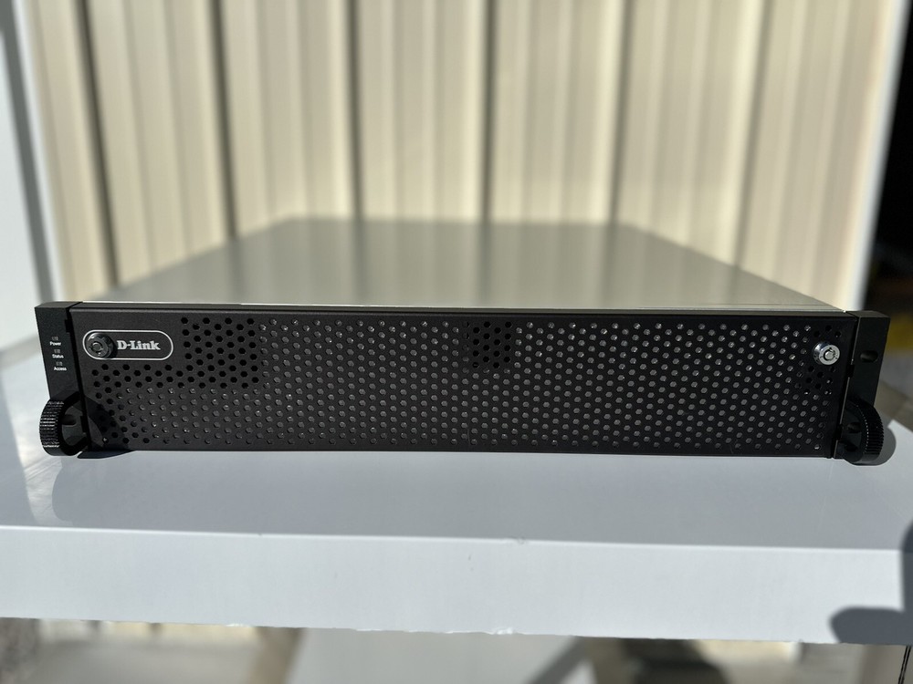D-Link DSN 6110 HA-Capable 4x1 GbE or 2x10 GbE iSCS SAN Array