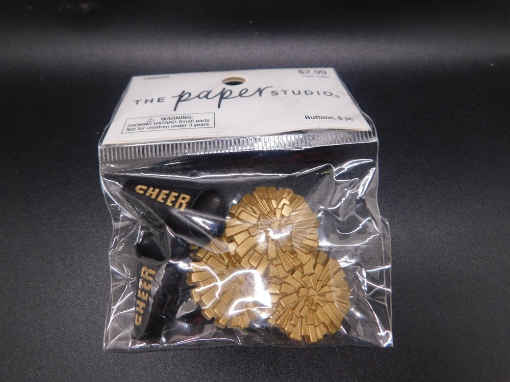 The paper studio Cheer shank back buttons 6pc