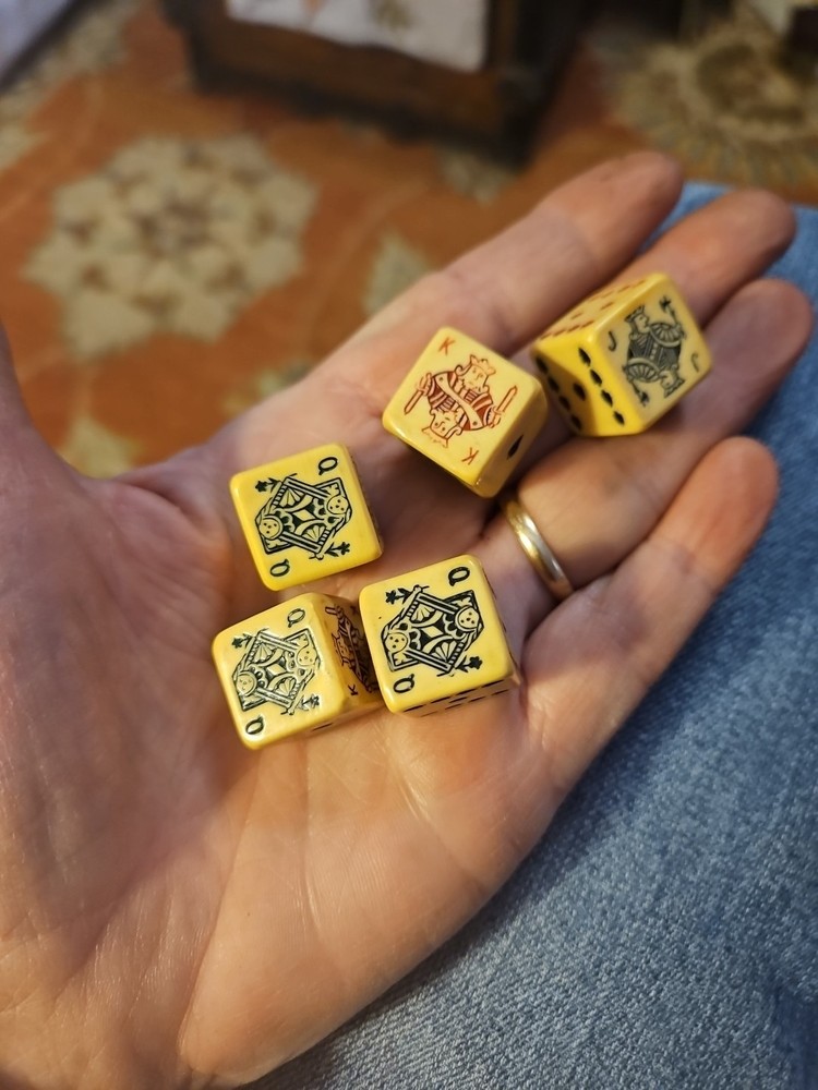 5 Poker Dice Vintage Bakelite? With Leather Cup