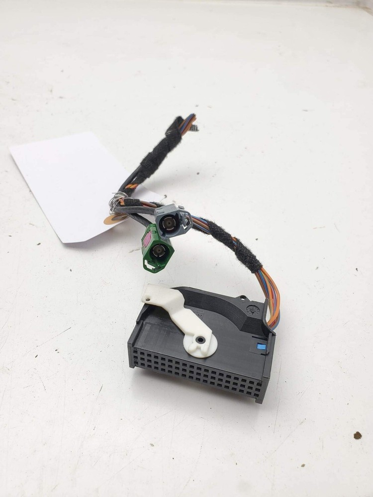 2009-2016 AUDI A4 - REAR VIEW / Reverse Camera Module Wiring Connector Set