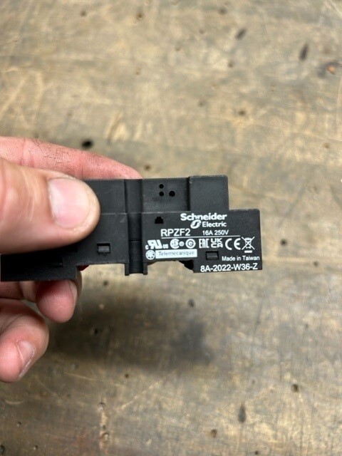 Schneider Electric RPZF2