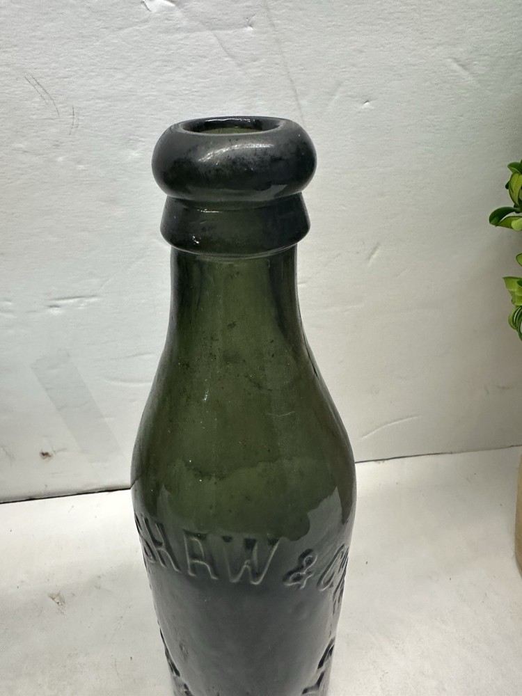 Antique E. P Shaw & Co. Ltd Wakefield Green Bottle