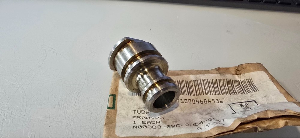 ROLLS-ROYCE TUBE B500923 4720-01-164-4055