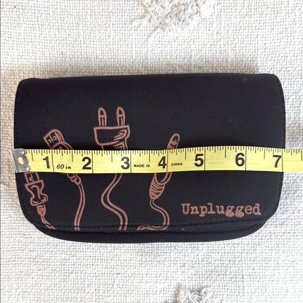 Black Tech Accessory Pouch