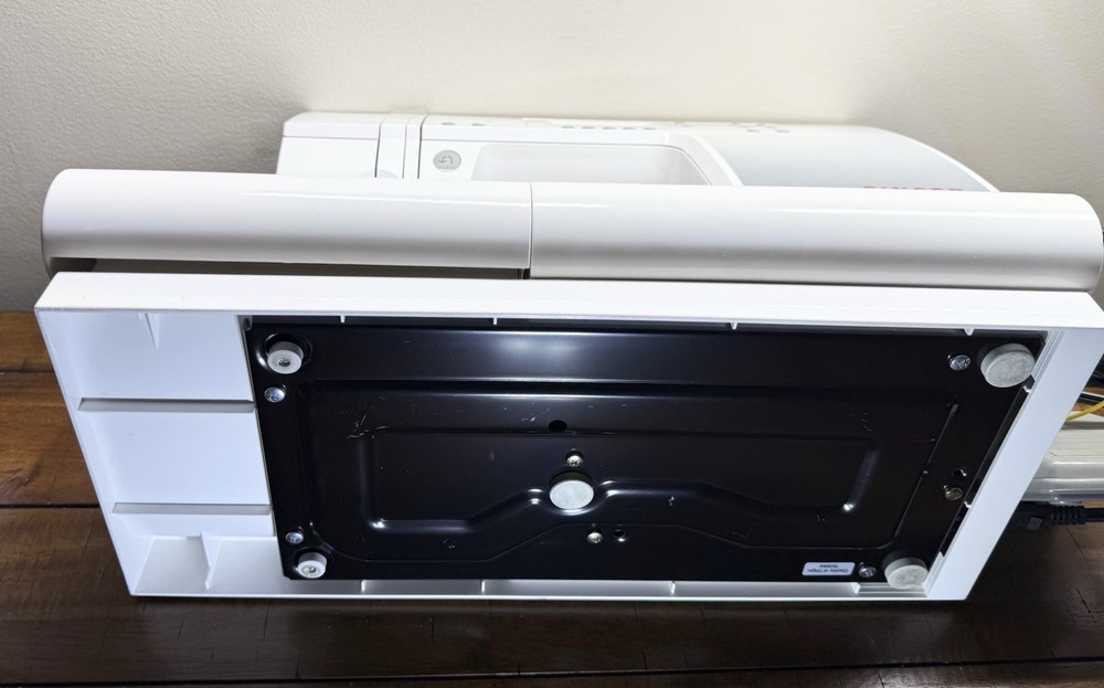 SINGER QUANTUM 9920 Sewing Machine Untested