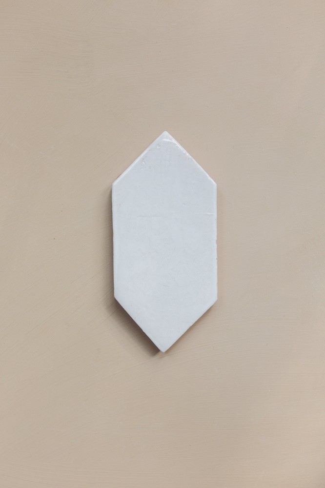 Petit Diamond in White